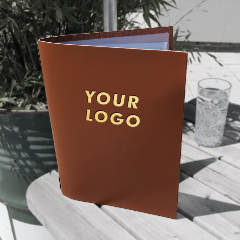 'Chestnut Coated' Speisekarten aus Leder - Craft On Table